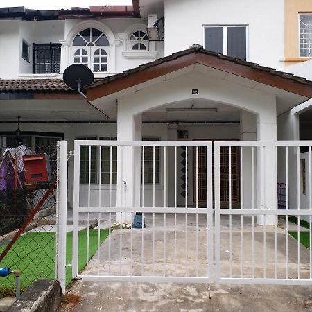 D' Homestay Bandar Baru Bangi Экстерьер фото